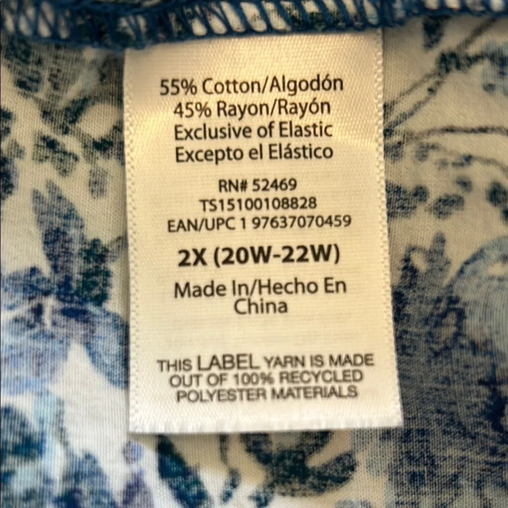 Terra & Sky Blue and White Floral Maxi Dress 2X - Picture 5 of 6